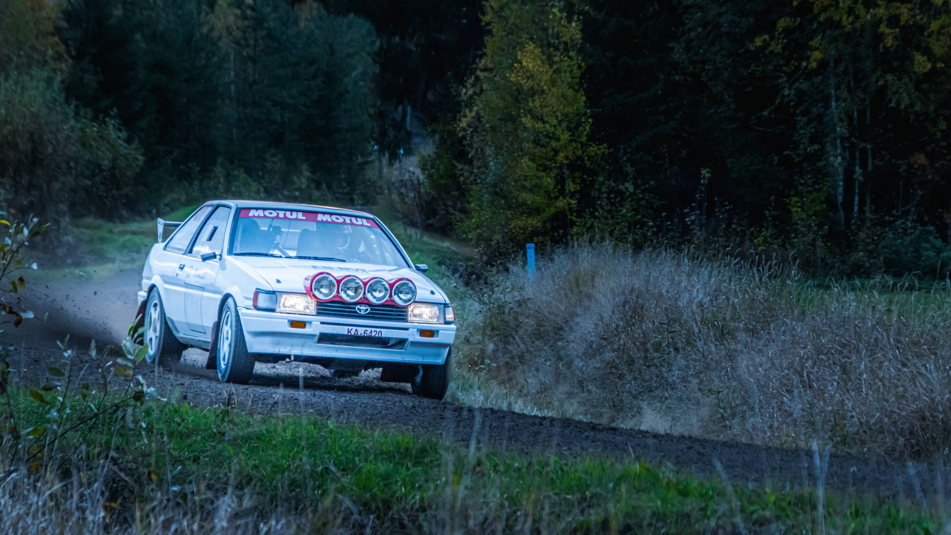 Custom Toyota AE86 Showcased in Dirt Rally Game Wallpaper