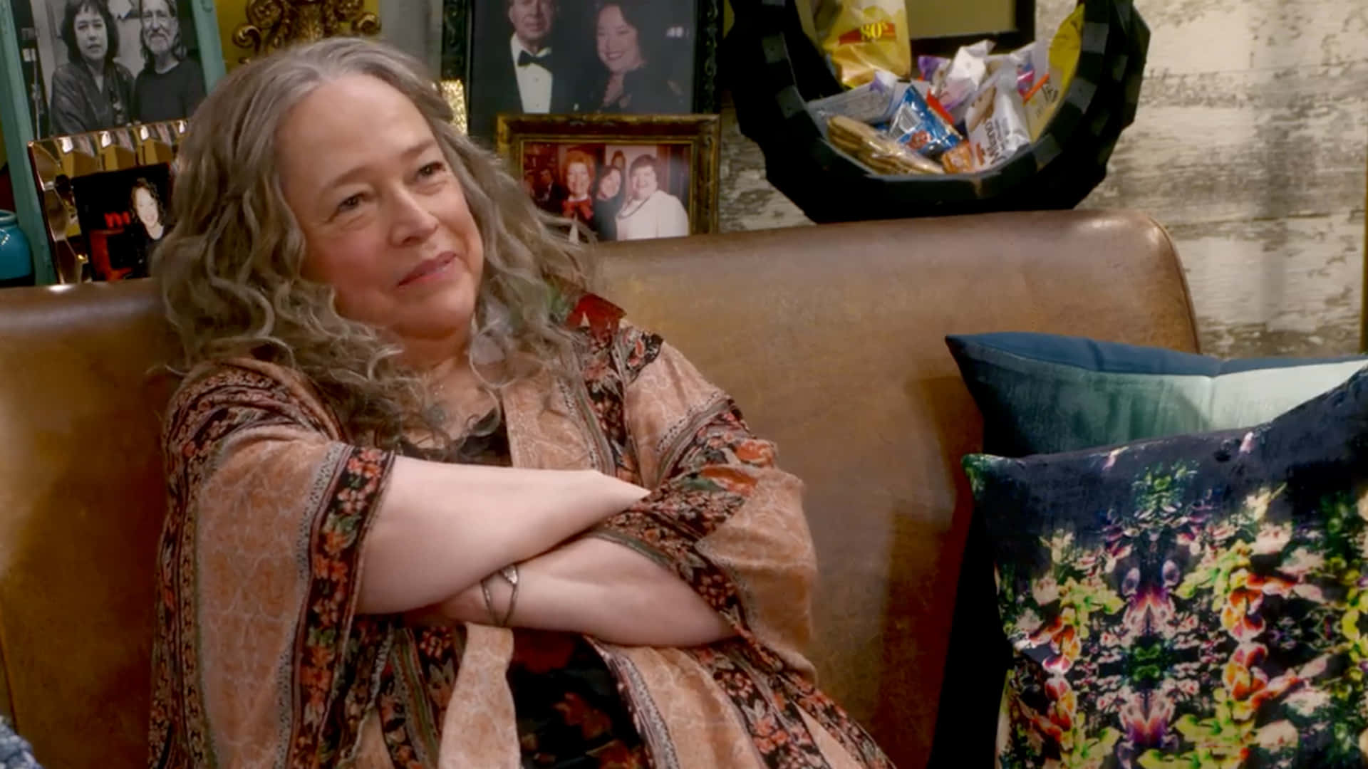 Disjointed Scene With Ruth Wallpaper