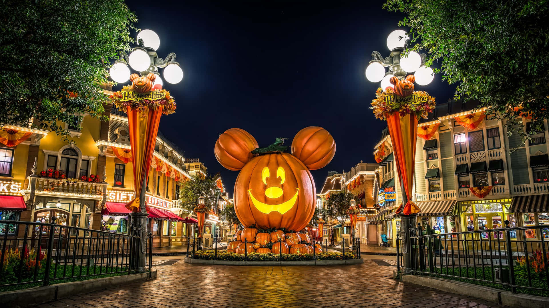 Disney Autumn Halloween Themed Wallpaper