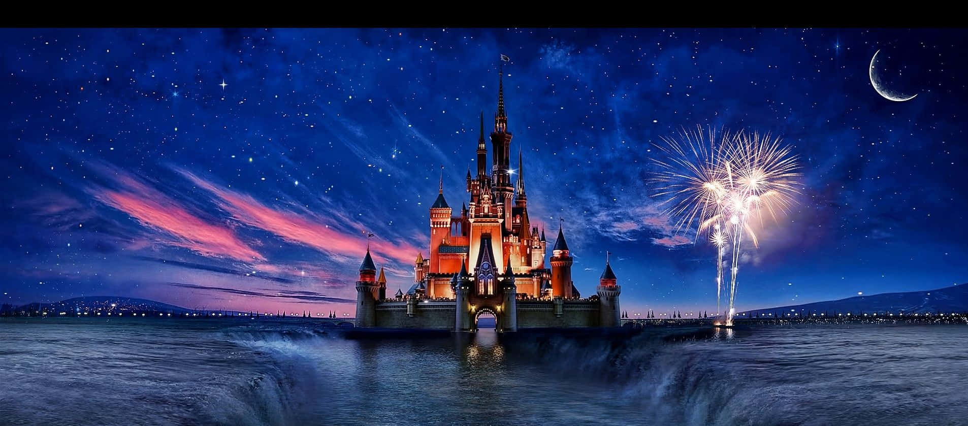 Förloradig I Disneyland-magi Med En Vy Över Det Ikoniska Slottet.