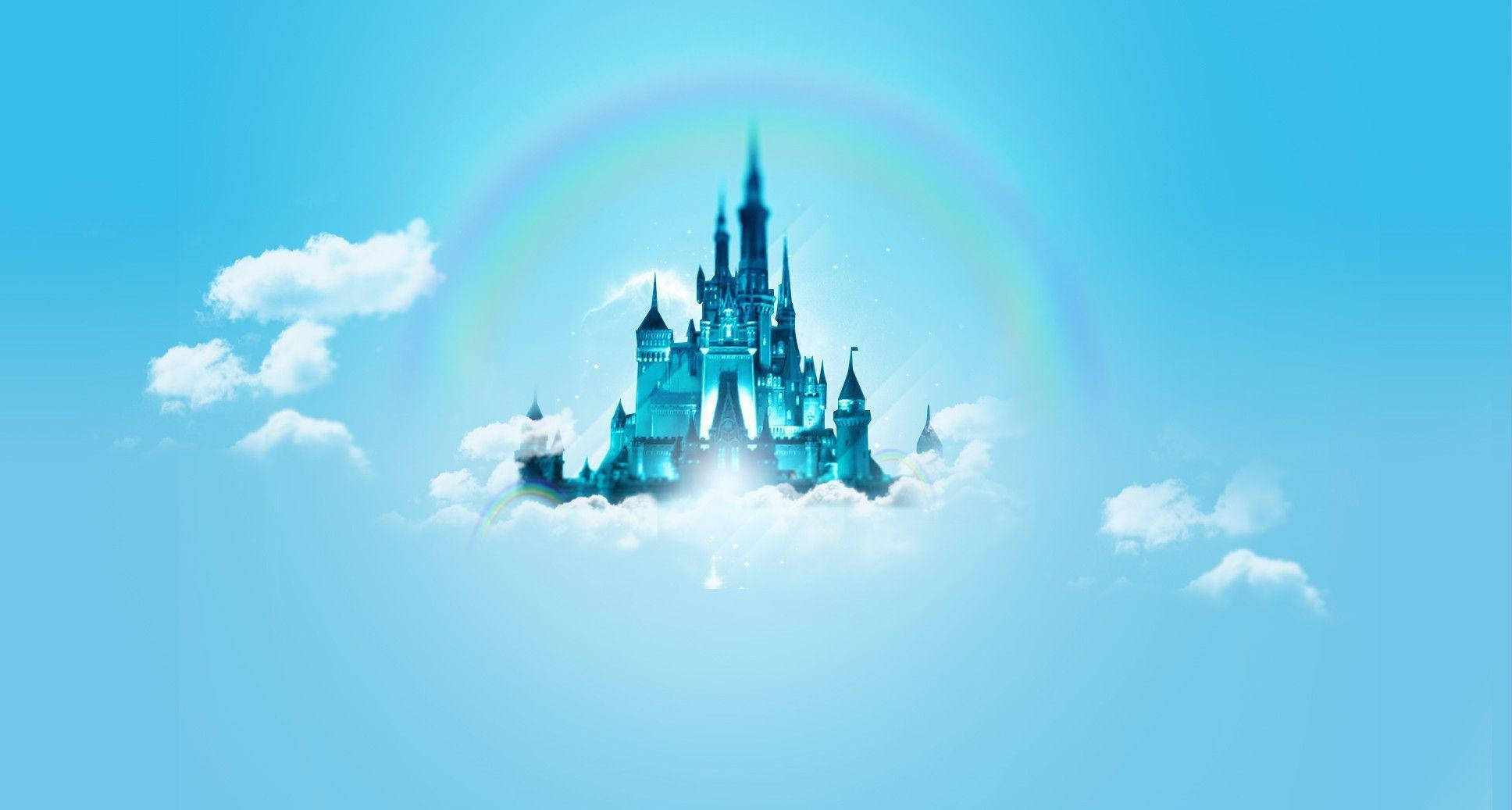 Castillode Disney Sobre Las Nubes En Tu Laptop. Fondo de pantalla