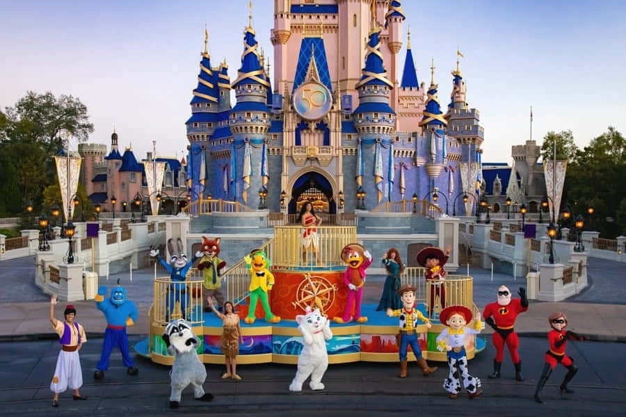 Disneytraga Um Toque Mágico Para A Sua Casa Com Este Incrível Papel De Parede Da Disney.