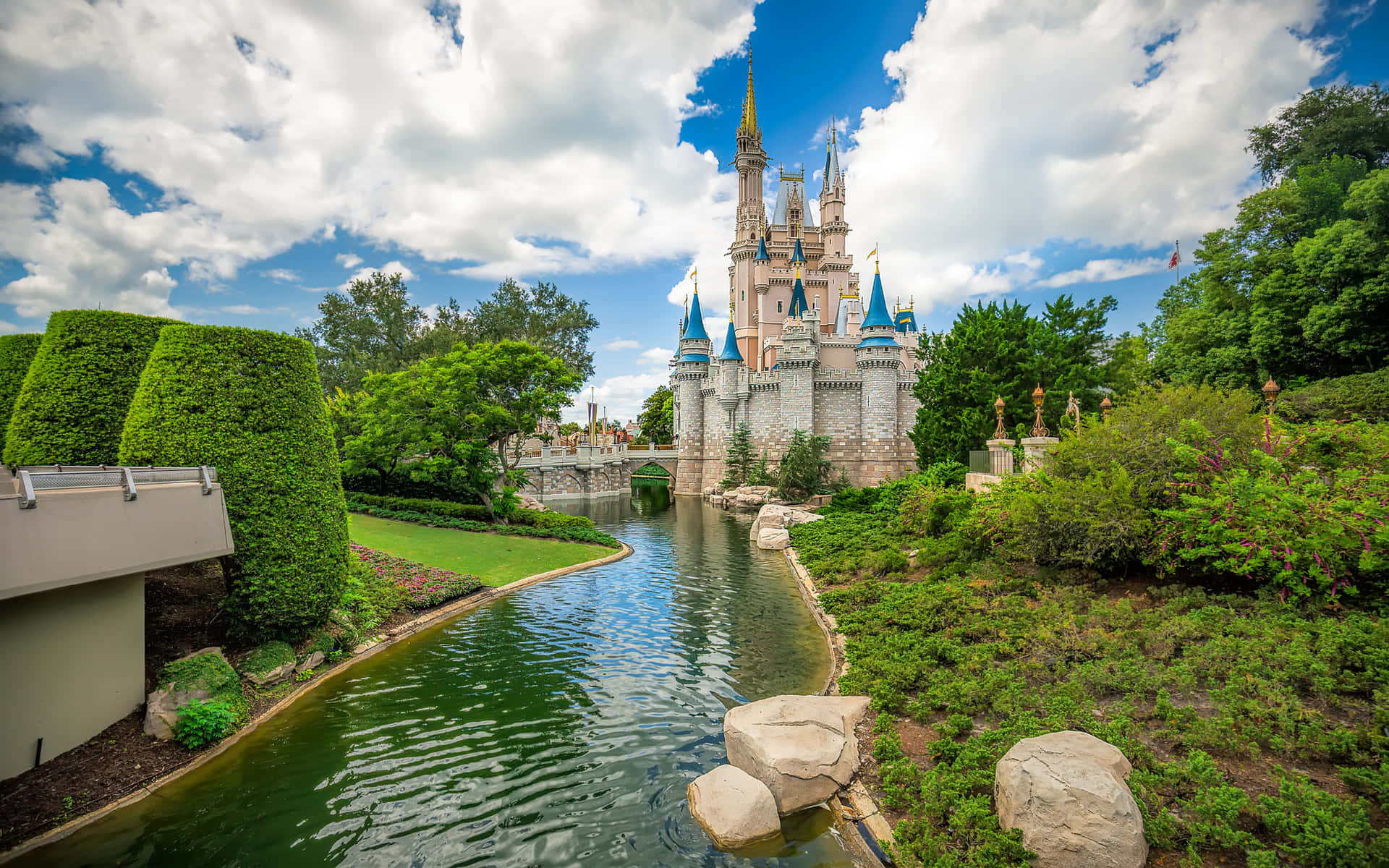 Tag på en magisk rejse til Disney World! Wallpaper