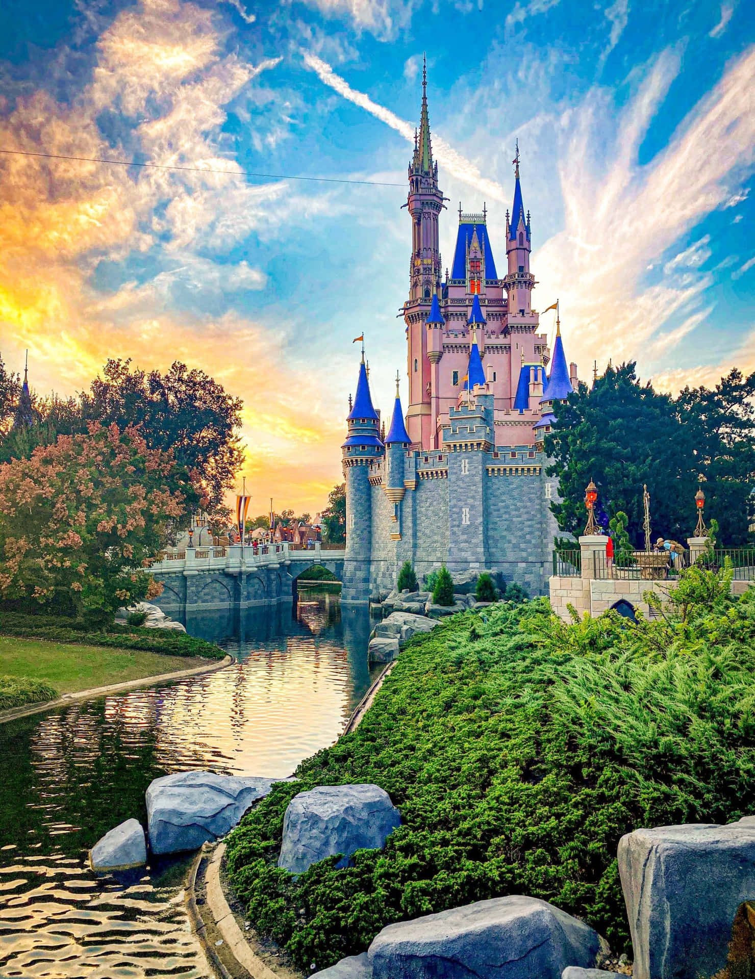 Disney World Magic Kingdom Slotshus Solnedgang Iphone Wallpaper Wallpaper