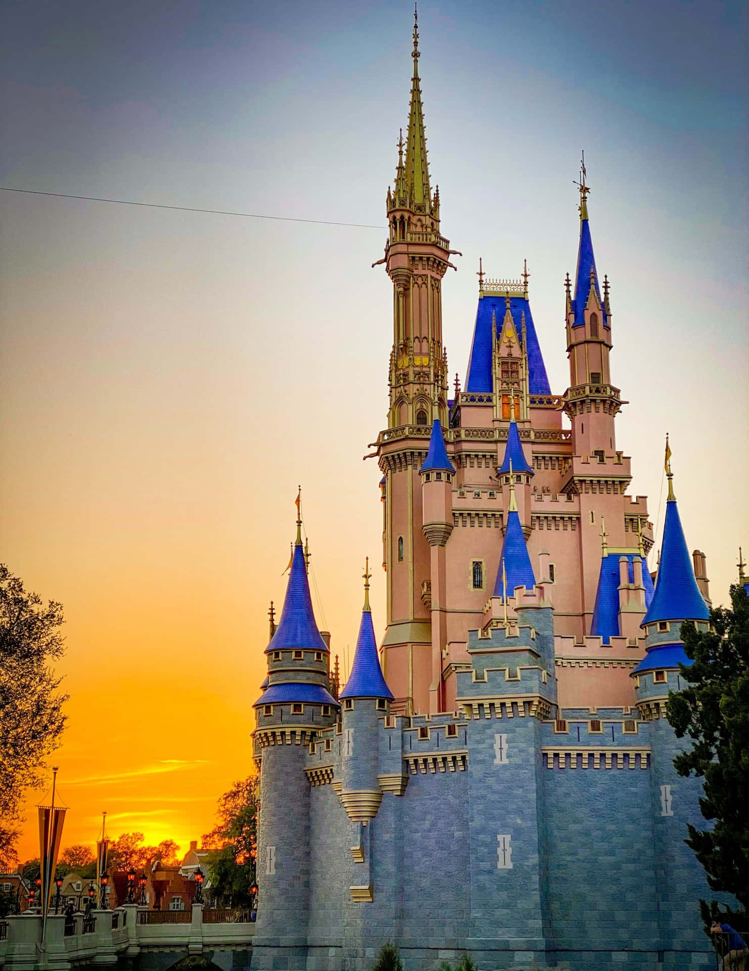 Entdeckemagie Im Glücklichsten Ort Auf Erden - Disney World Wallpaper