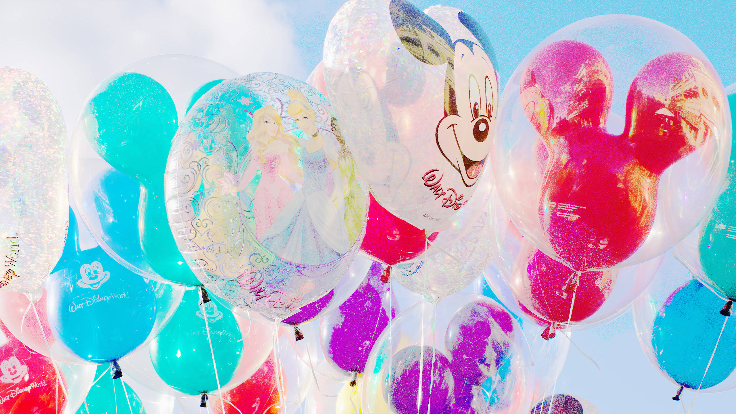 Disneyland Balloons Wallpaper