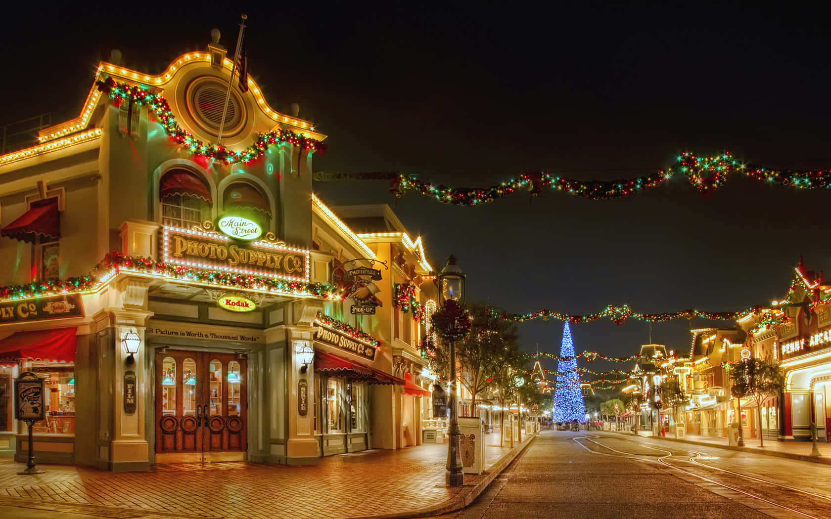 Billeder af Disneyland animeret tværs over skærmen.