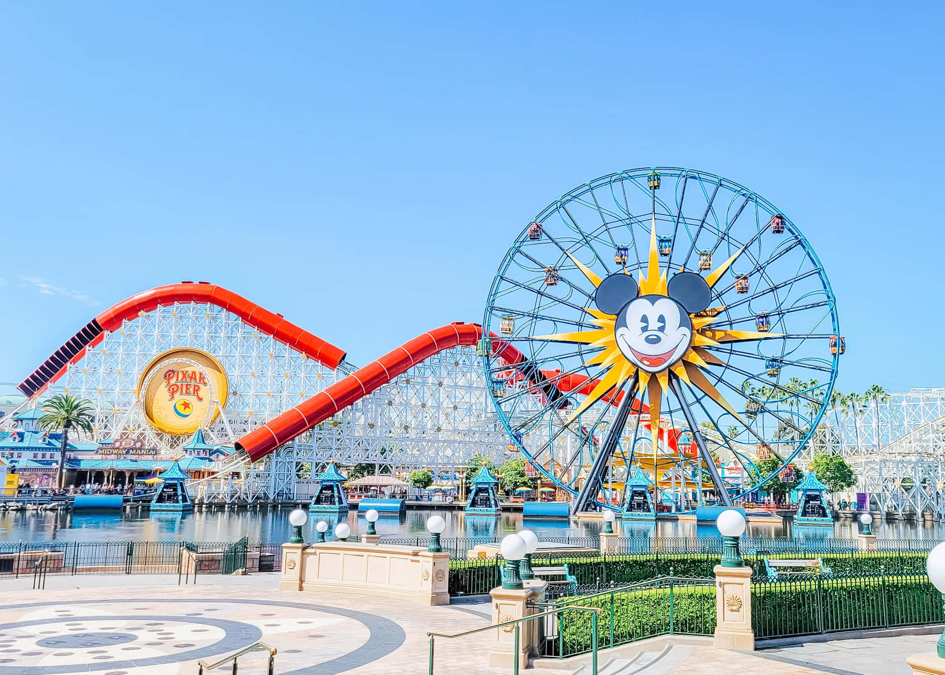 Disneyland California Adventure Pixar Pier Wallpaper