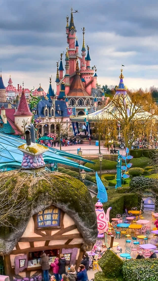 Disneyland Paris With Theme Park Cafe Wallpaper