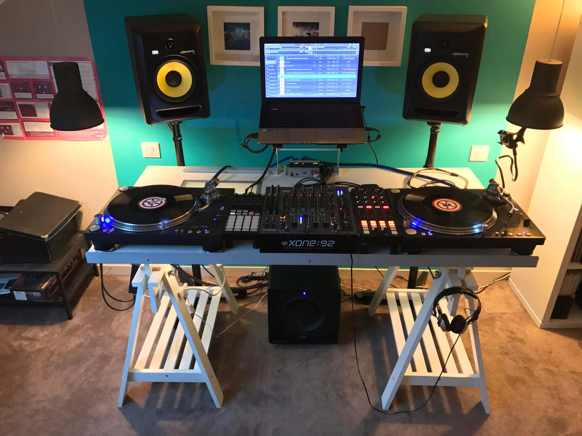 Dj Music Studio Set Speaker Set Picture