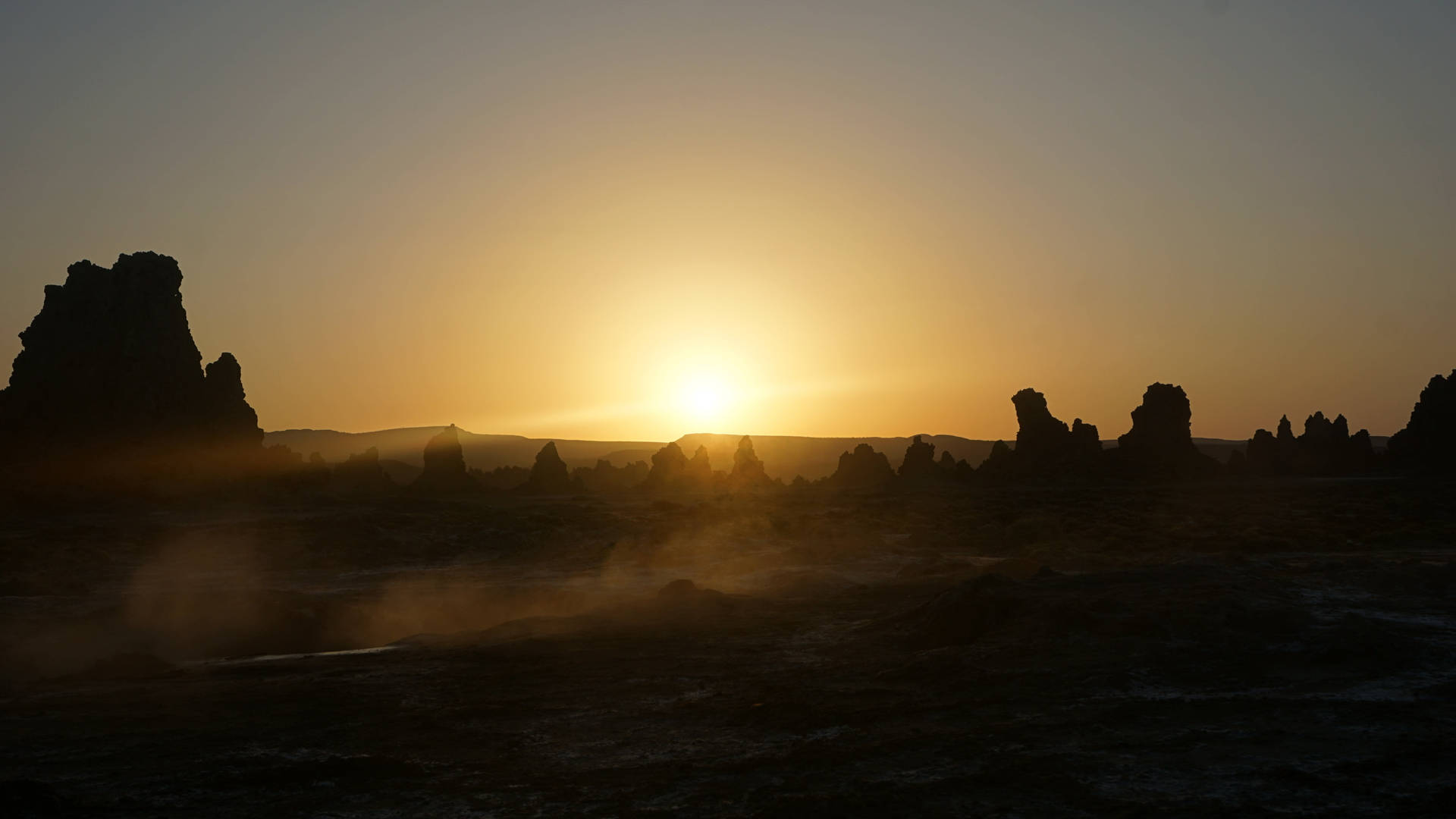 Pôrdo Sol Belíssimo Em Djibouti. Papel de Parede