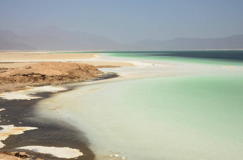 Djibouti Lake Water Wallpaper