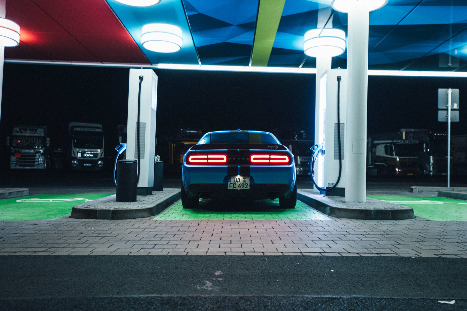 Dodgechallenger En Pintura Azul Fondo de pantalla