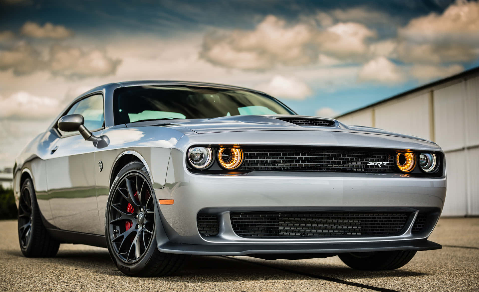 "Be bold and powerful with this Dodge Hellcat 4K!" Wallpaper