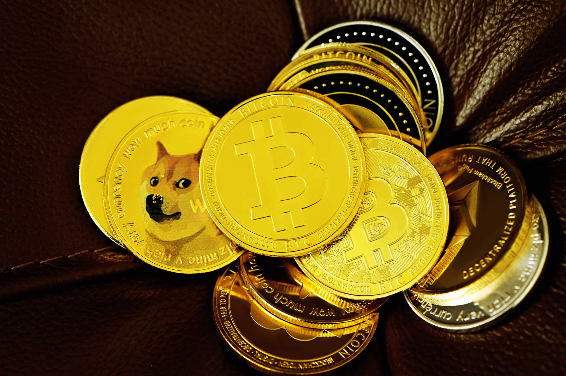 Dogecoin Bitcoin Cryptocurrencies Wallpaper