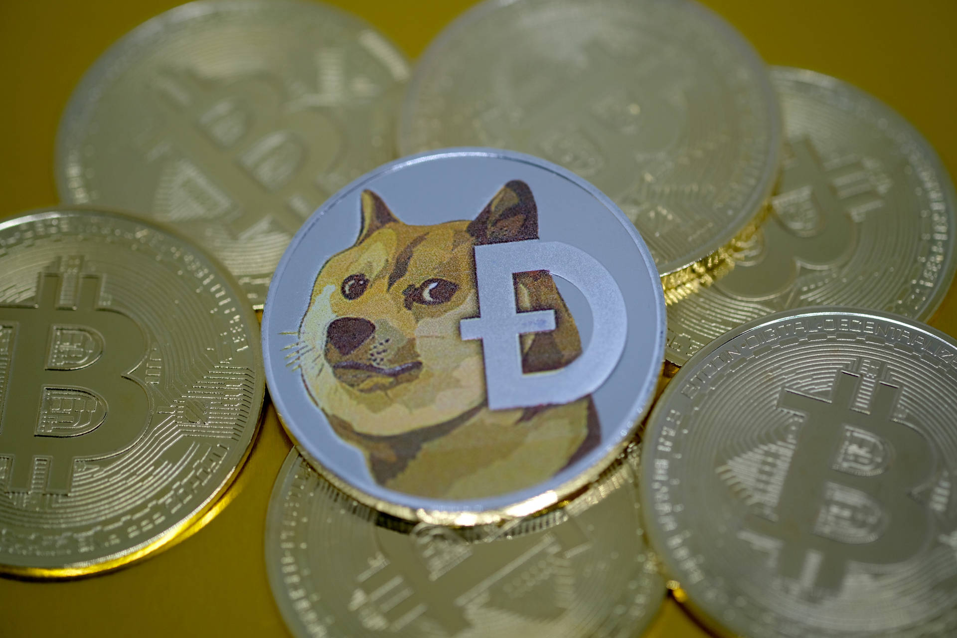 Dogecoin Bitcoin On Binance Wallpaper