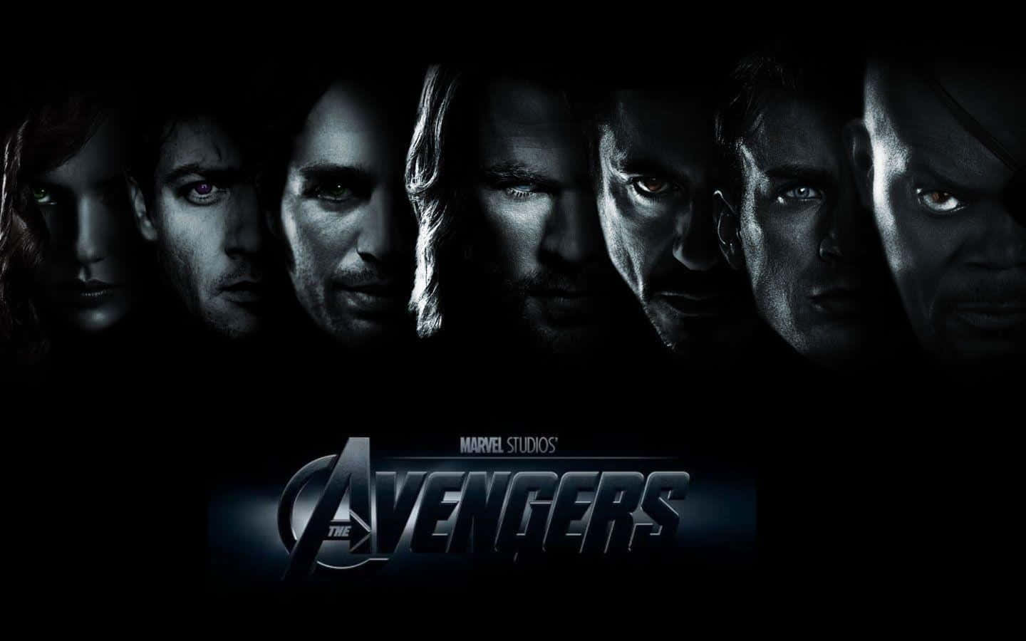 Schwarzweißes Avengers-poster Mit Style Wallpaper
