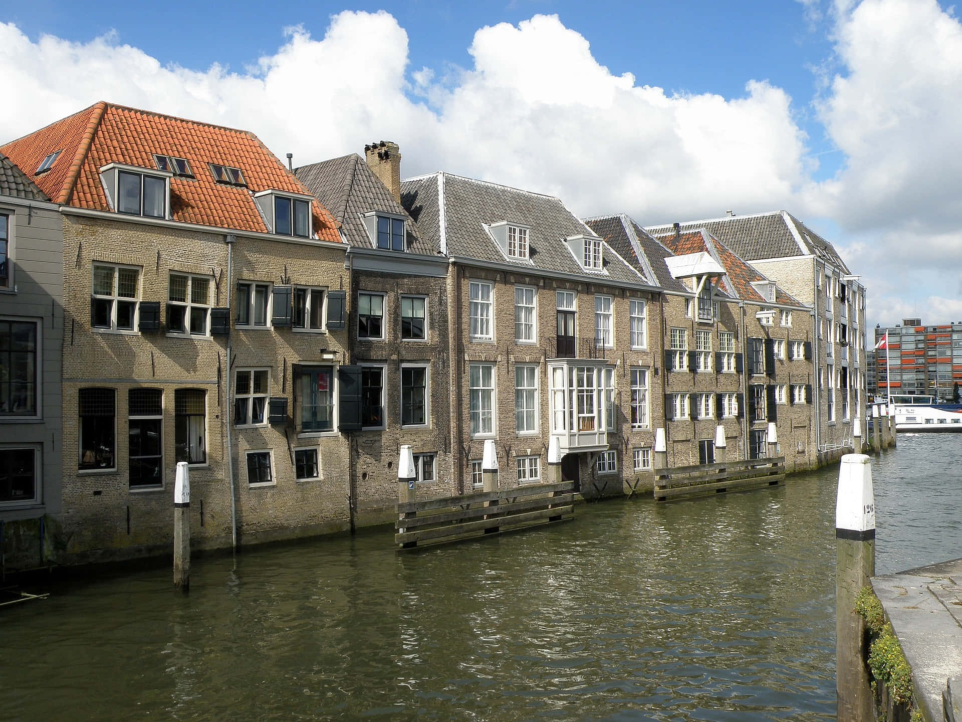 Dordrecht Historic Waterfront Architecture Wallpaper