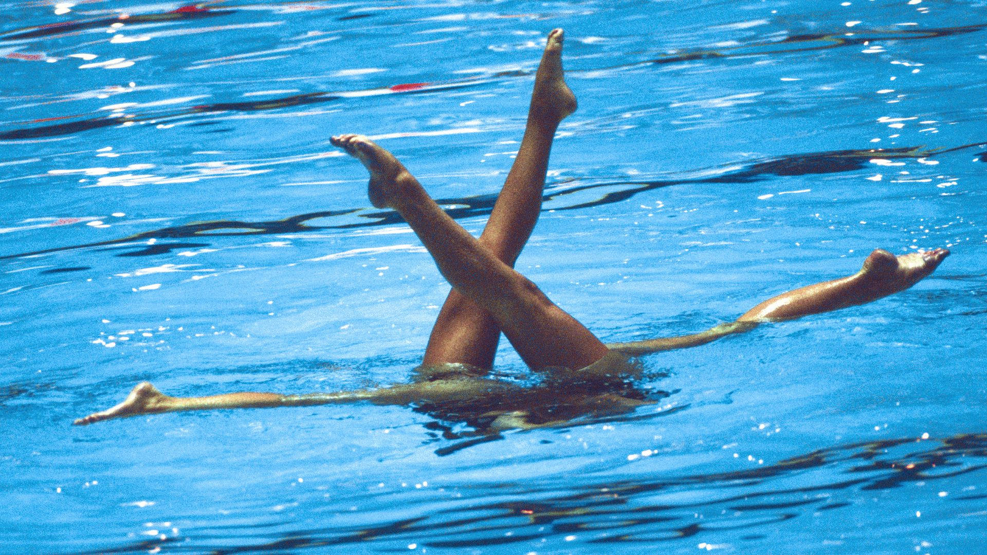 Double Ballet Leg Artistic Swimming Wallpaper