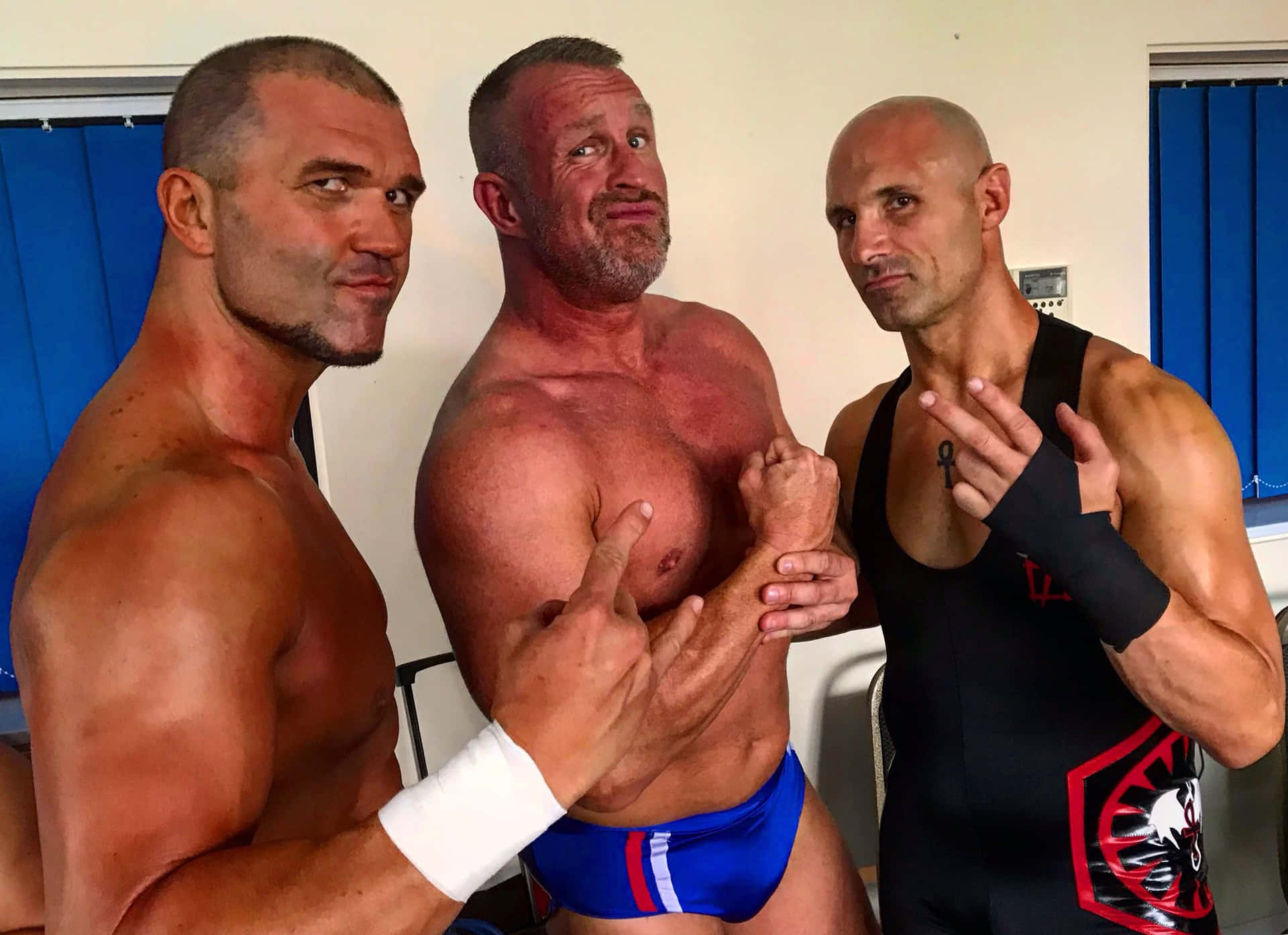Doug Williams With Aew Wrestlers Picture