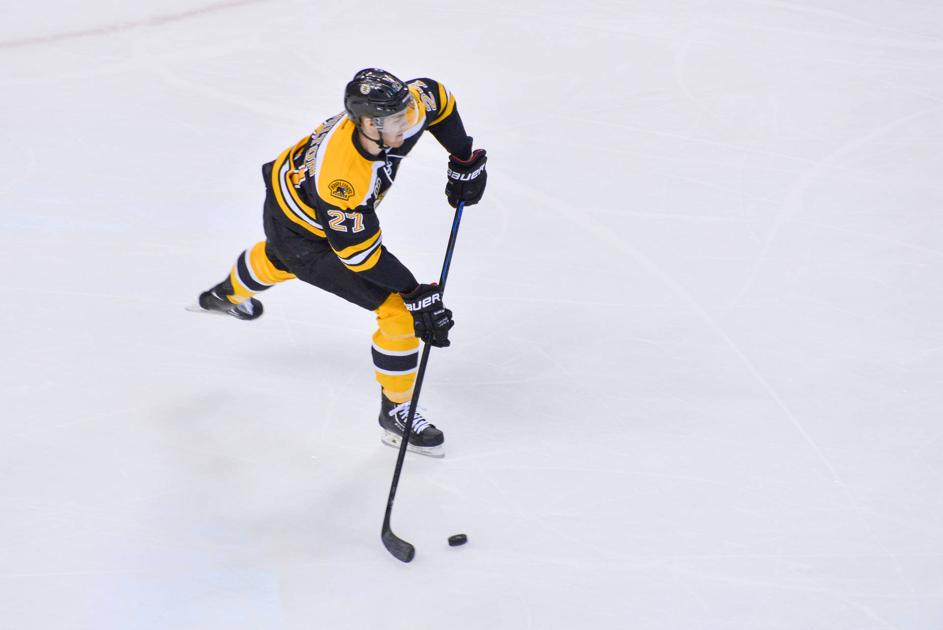 Dougiehamilton Boston Bruins Contra Toronto Maple Leafs Fondo de pantalla