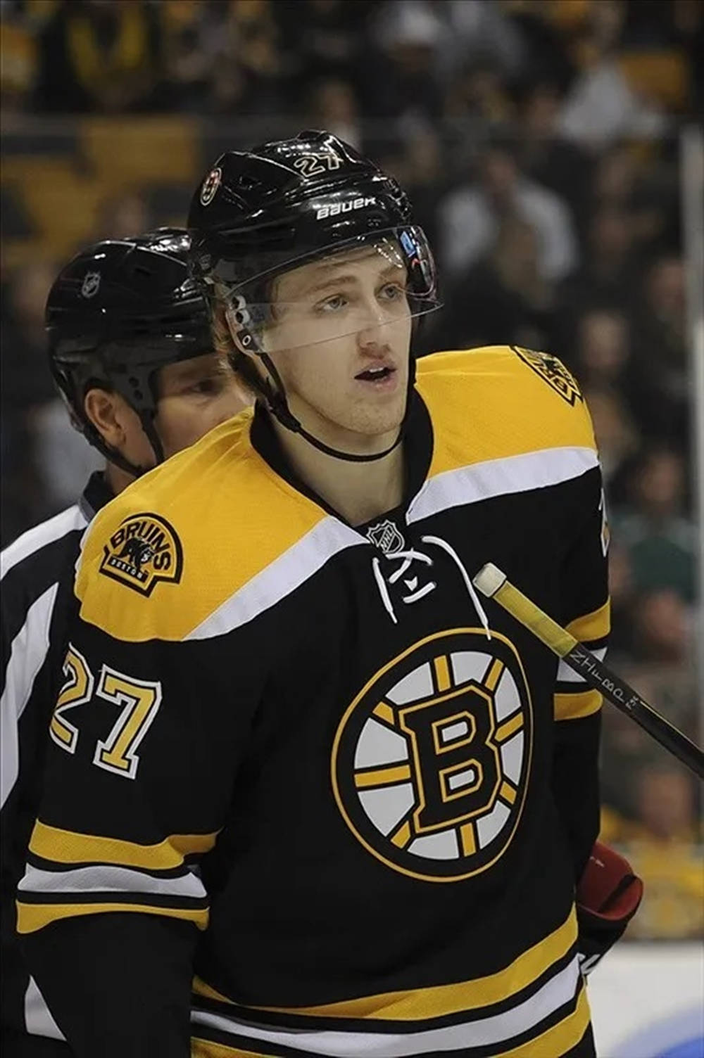 Dougie Hamilton, former star defenceman of Boston Bruins in deep concentration on the ice Wallpaper
