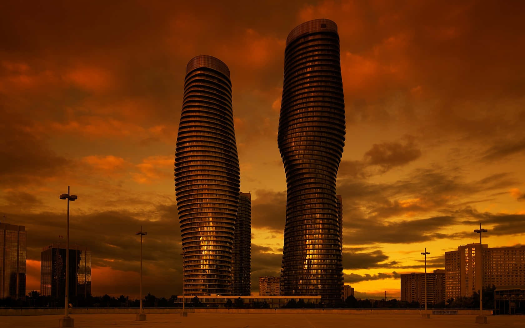 Downtown Mississauga Skyline At Sunset Wallpaper