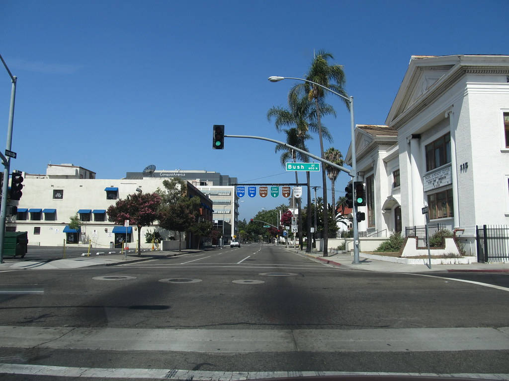 Vistade La Calle En El Centro De Santa Ana. Fondo de pantalla