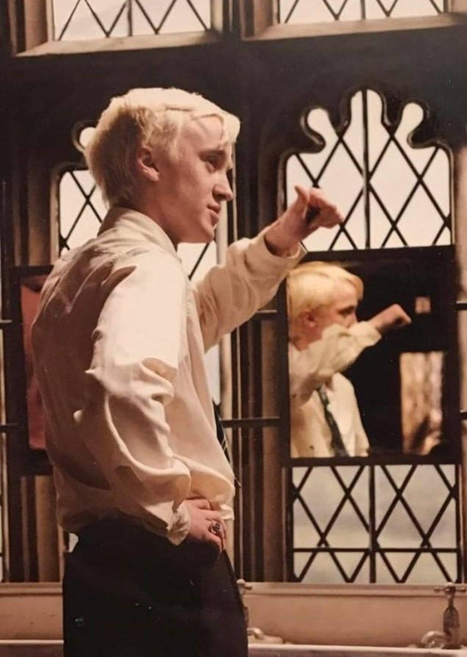 Draco Malfoy Bathroom Aesthetic Background