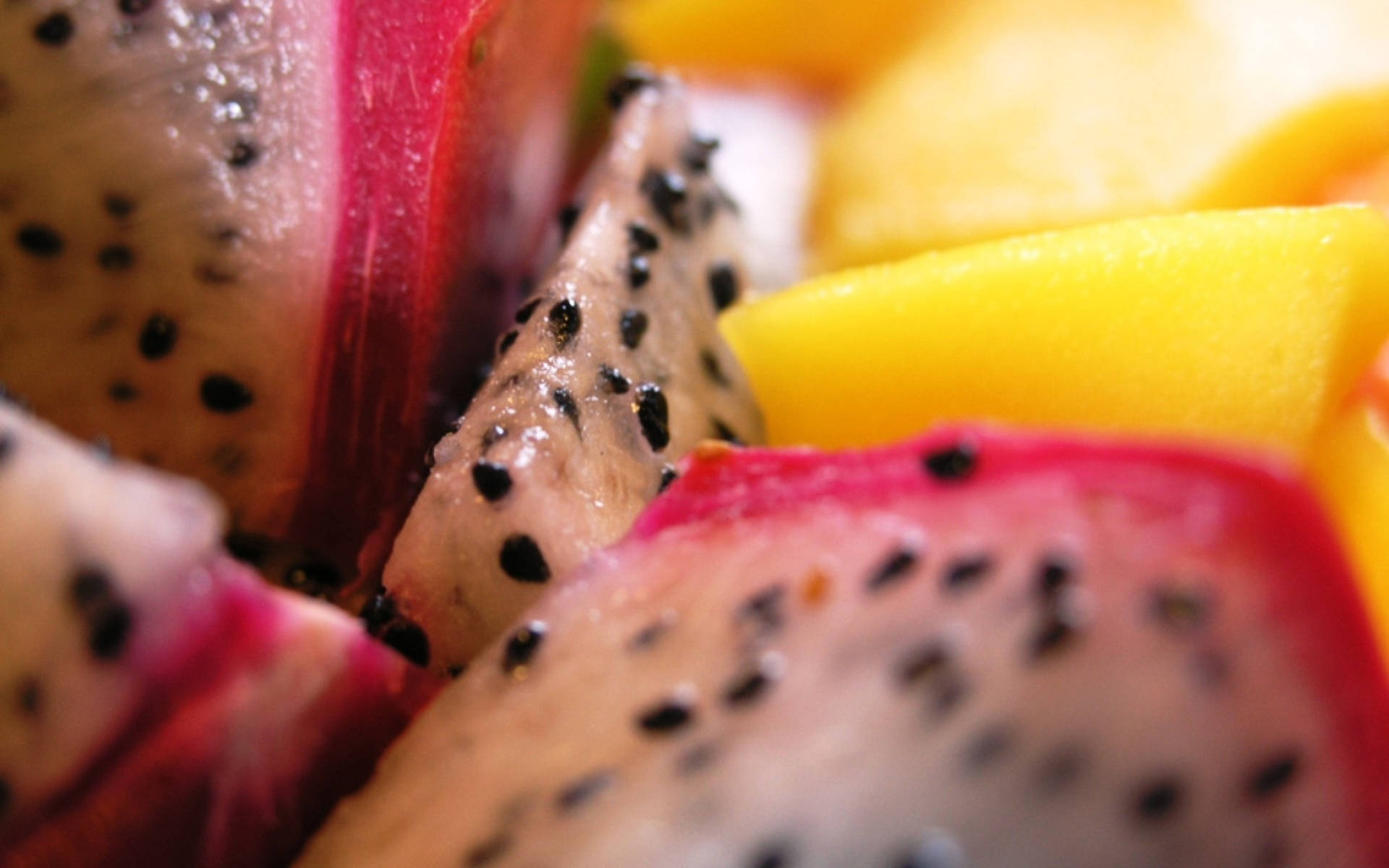 Dragonfruit Mango Slices Food Photography Wallpaper