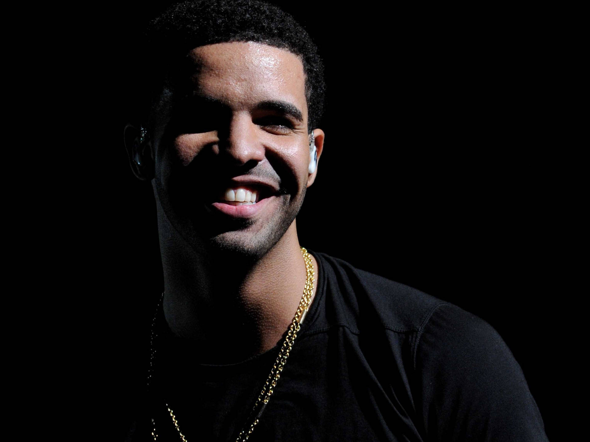 Drake Candid Smile Background
