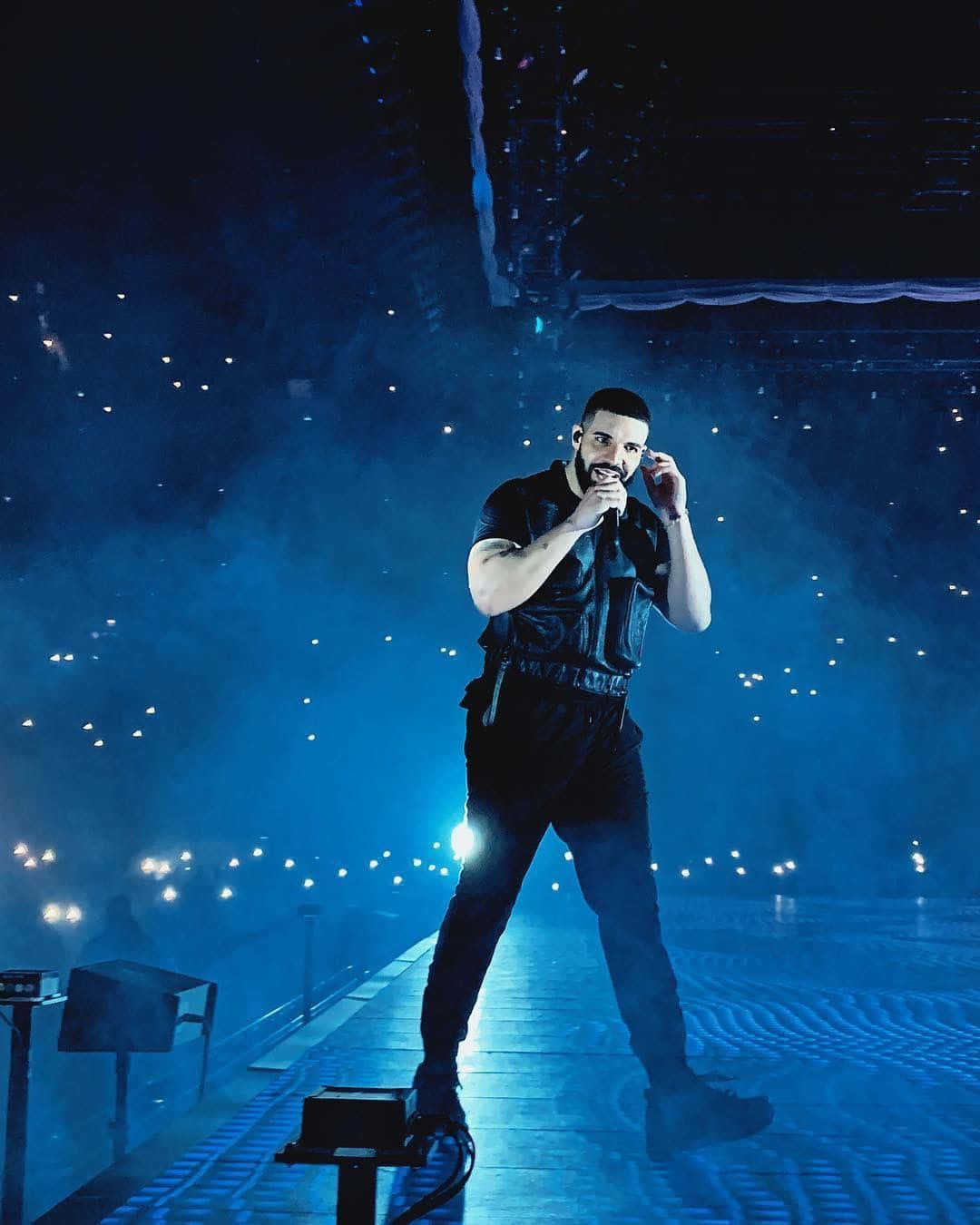 Grammyprämierter Rapper, Sänger Und Songwriter Drake Hinterlässt Seine Spuren In Der Musikindustrie.