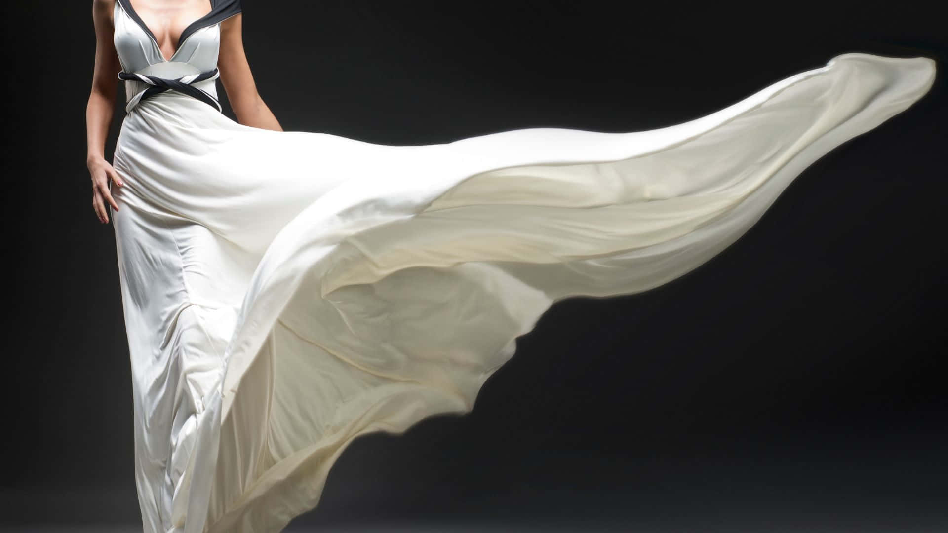 Zeigensie Stil Mit Diesem Atemberaubenden Trägerlosen Kleid