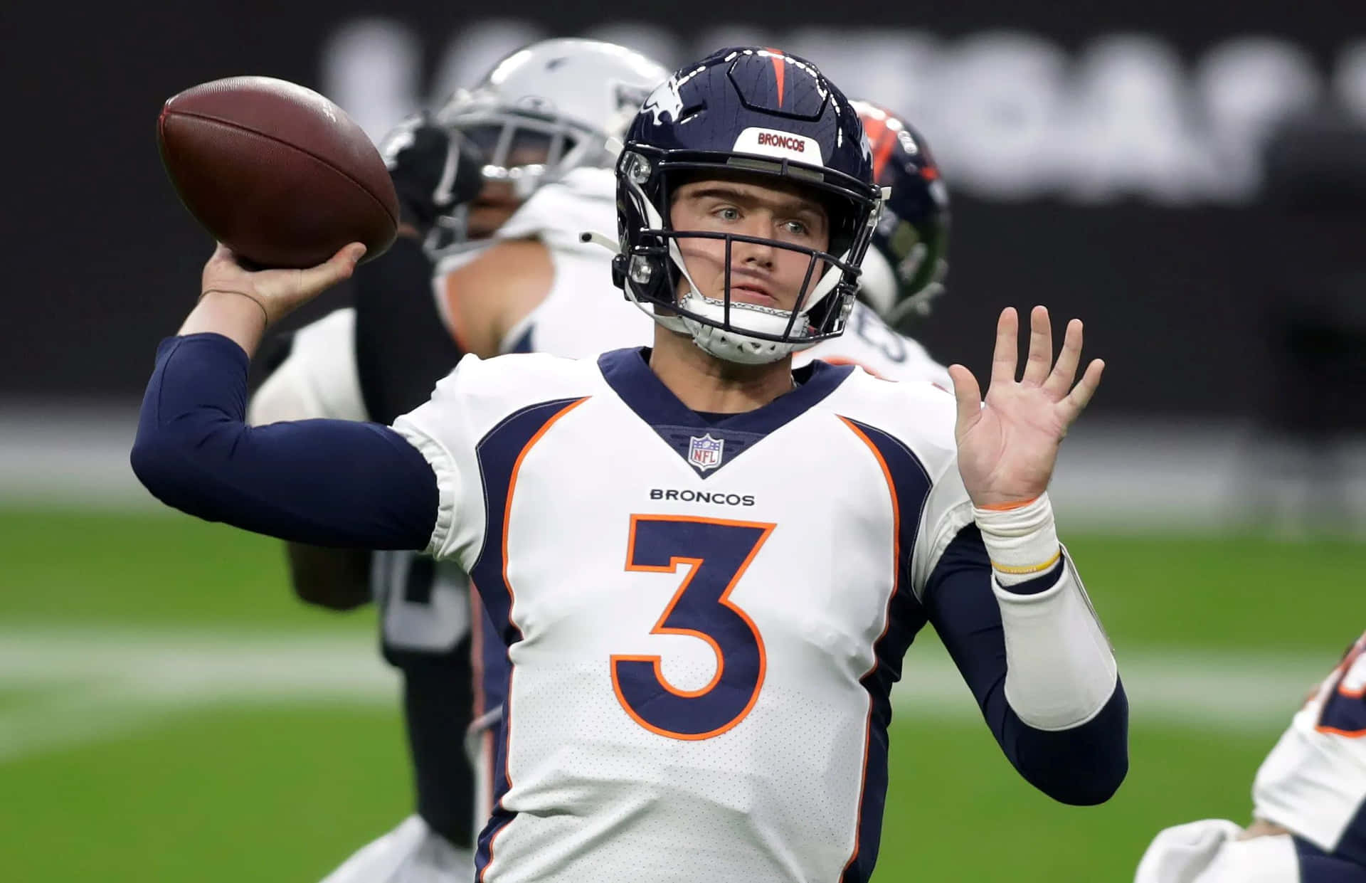 Drew Lock Denver Broncos Quarterback Action Wallpaper