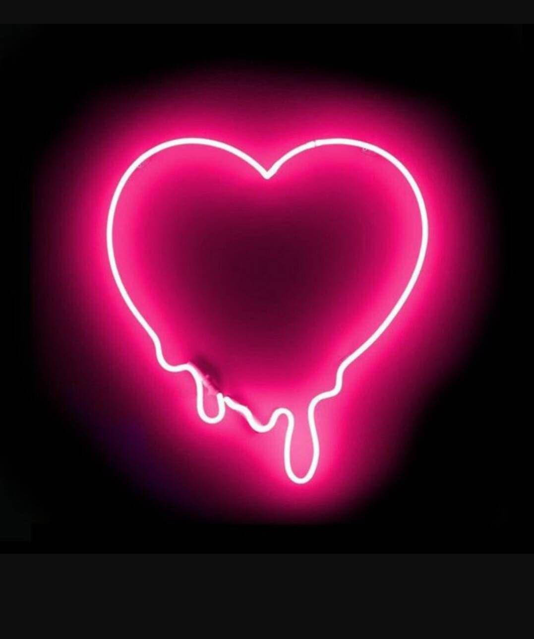 Dripping Pink Heart Aesthetic Wallpaper
