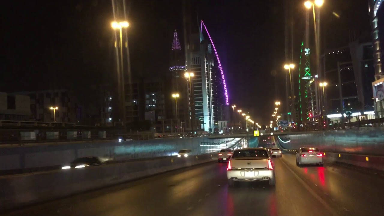 Driving At Night In Riyadh Wallpaper