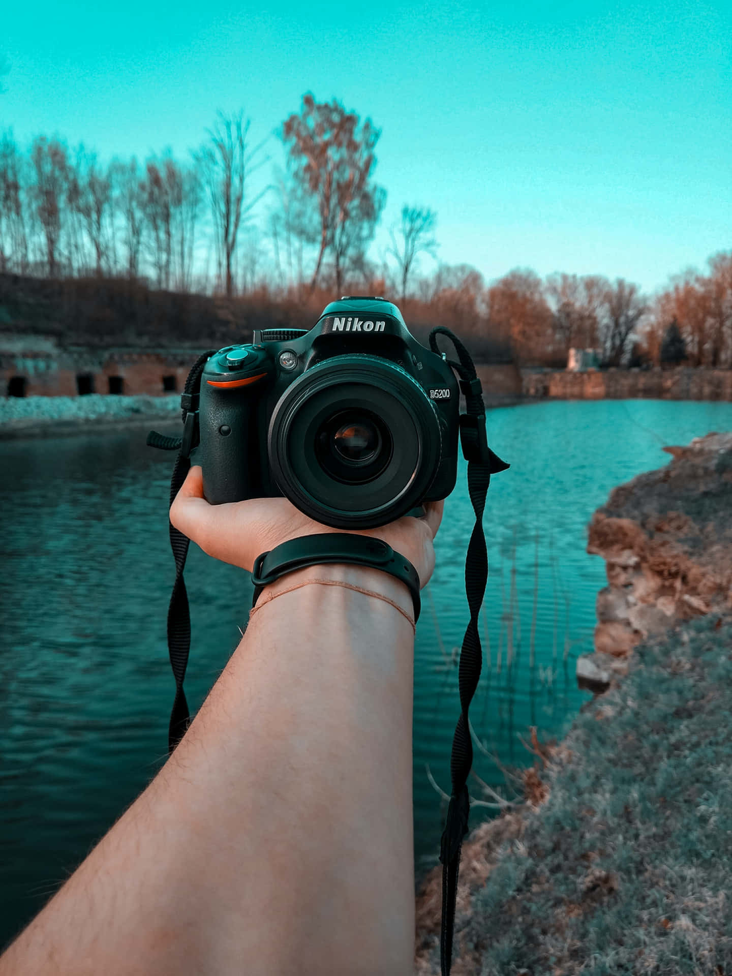 Nikon D5100 Dslr Near A River Background