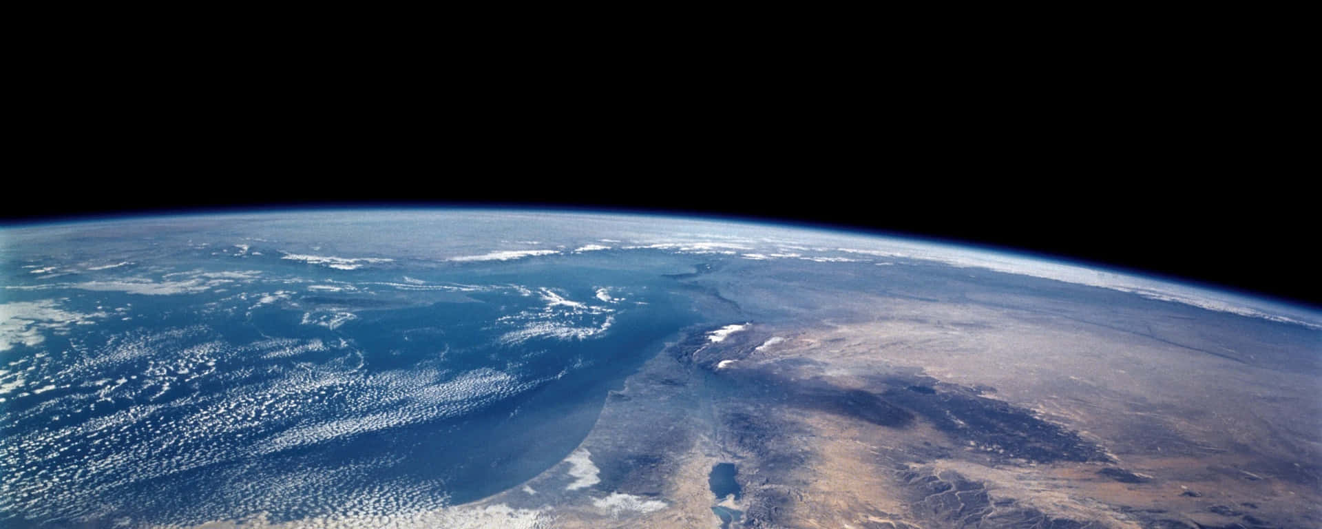 Einblick Auf Die Erde Aus Dem Weltraum Wallpaper
