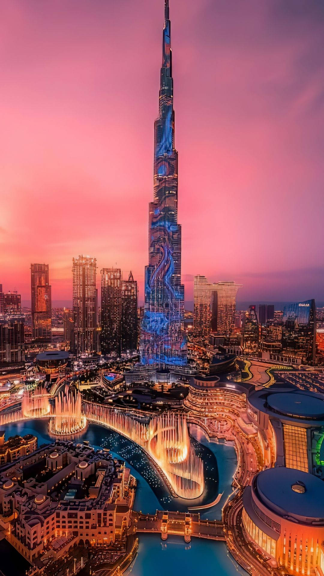 Download Dubai Amazing Building Wallpaper 