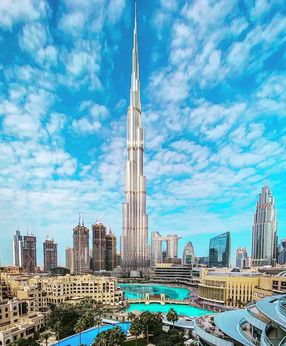 Experience the grandeur of life in Dubai