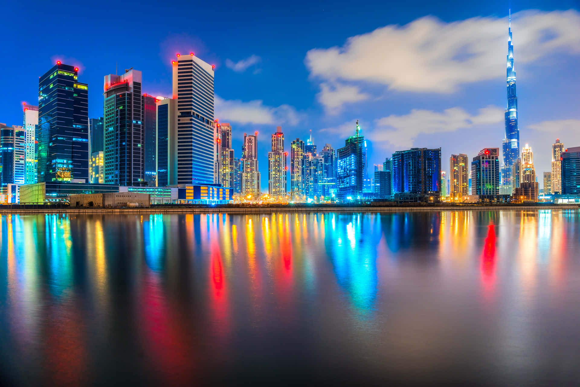 Denlivlige Skyline Af Downtown Dubai