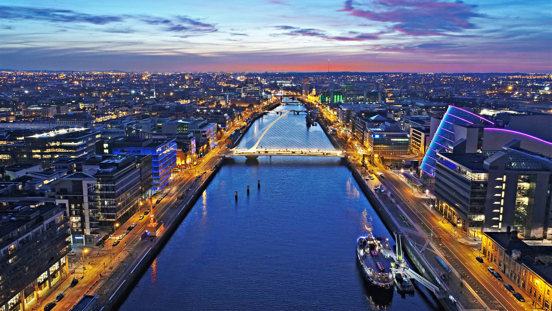 Dublin City View Wallpaper