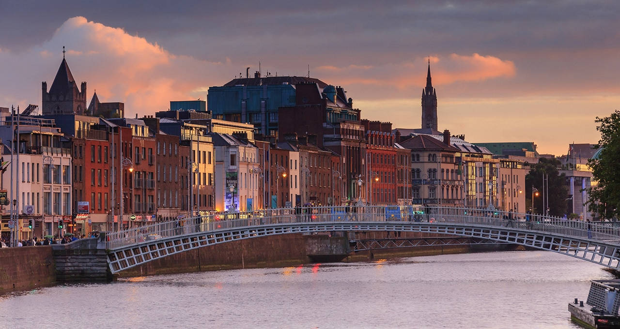 Dublinosognante: Il Ponte Della Felicità Sfondo