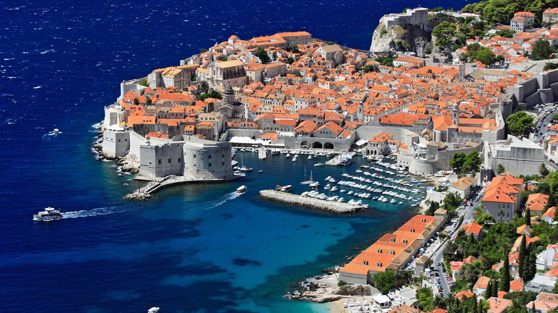 Ciudadde Dubrovnik Junto Al Océano Fondo de pantalla