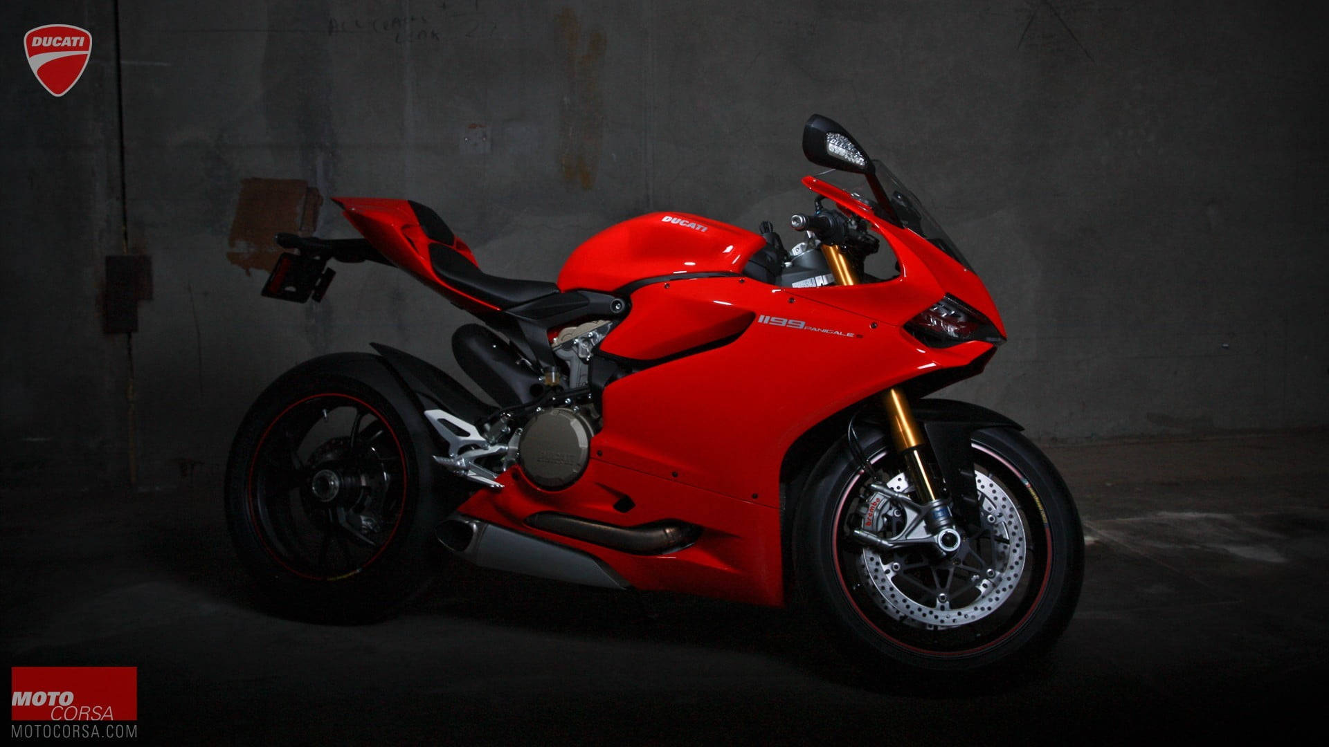 Enjoy the speed of the Ducati 1199 Panigale Wallpaper