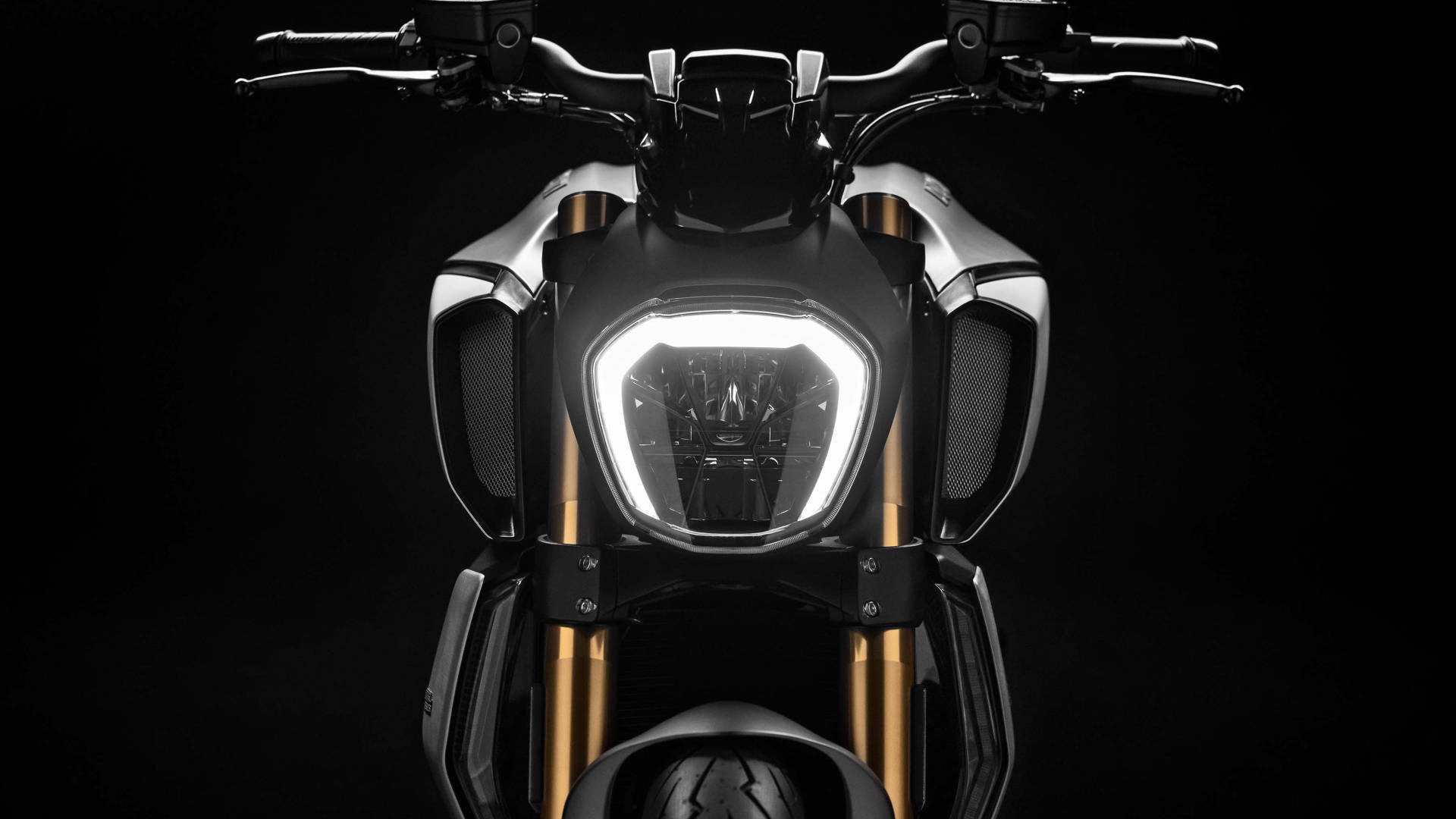 Ducati Diavel 1260 Headlight
