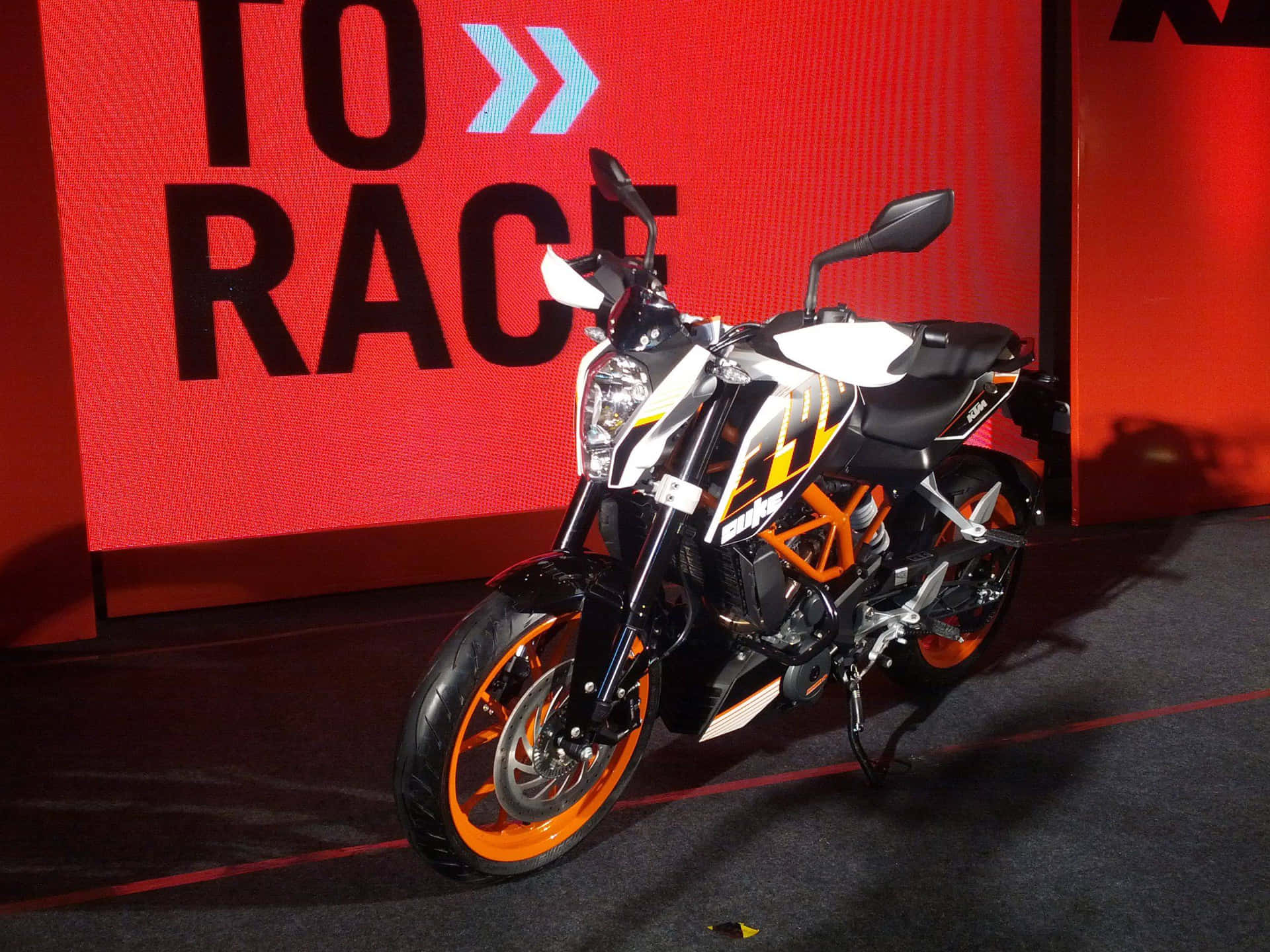 The All-New KTM Duke 390, Ready for the Ride!