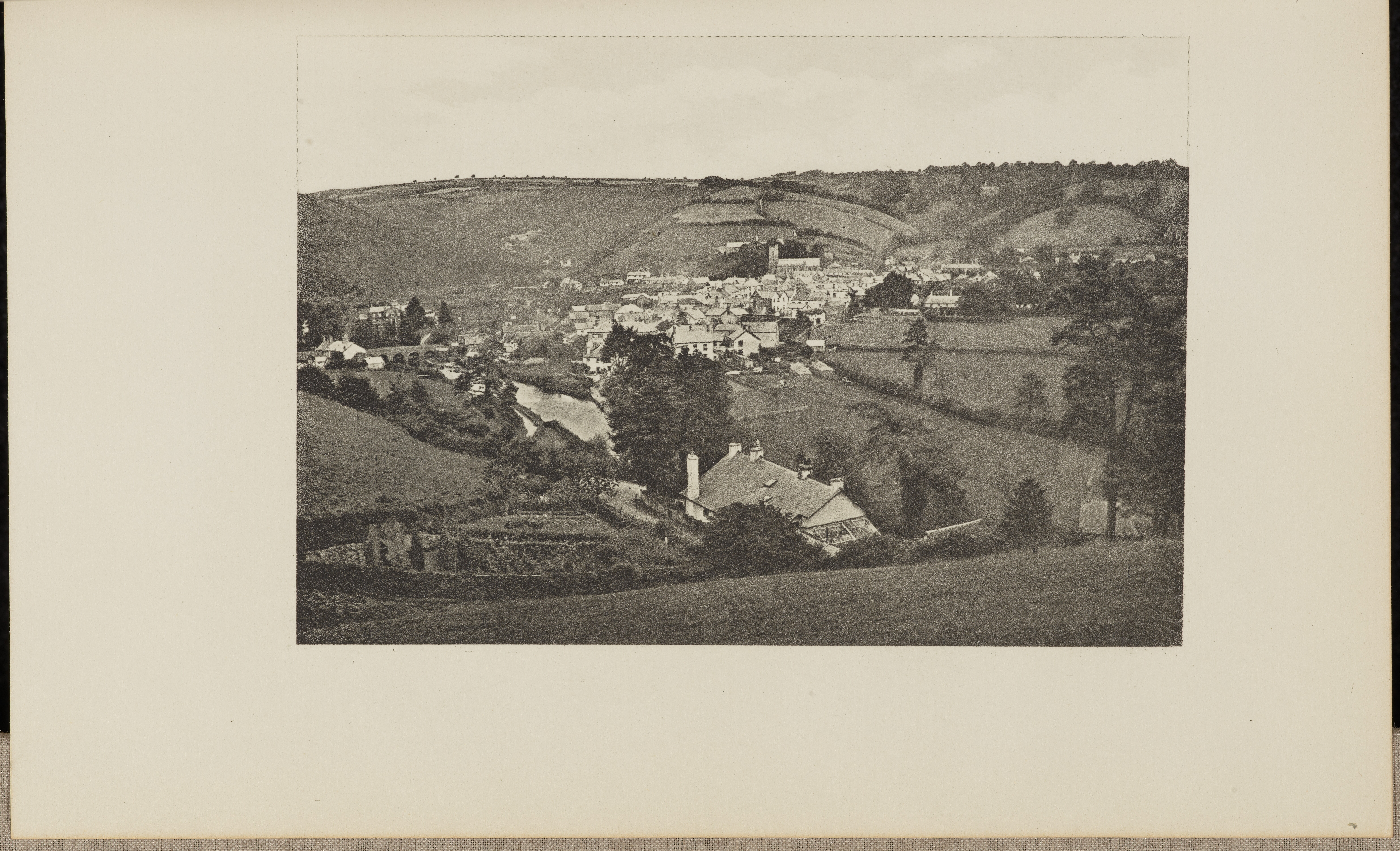 Dulverton Wallpaper