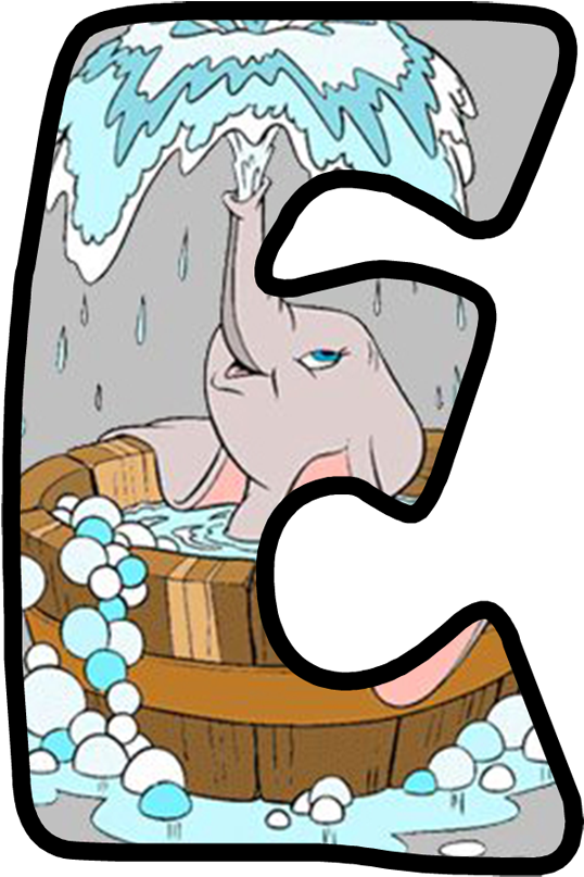 Dumbo Bathingin Winter PNG