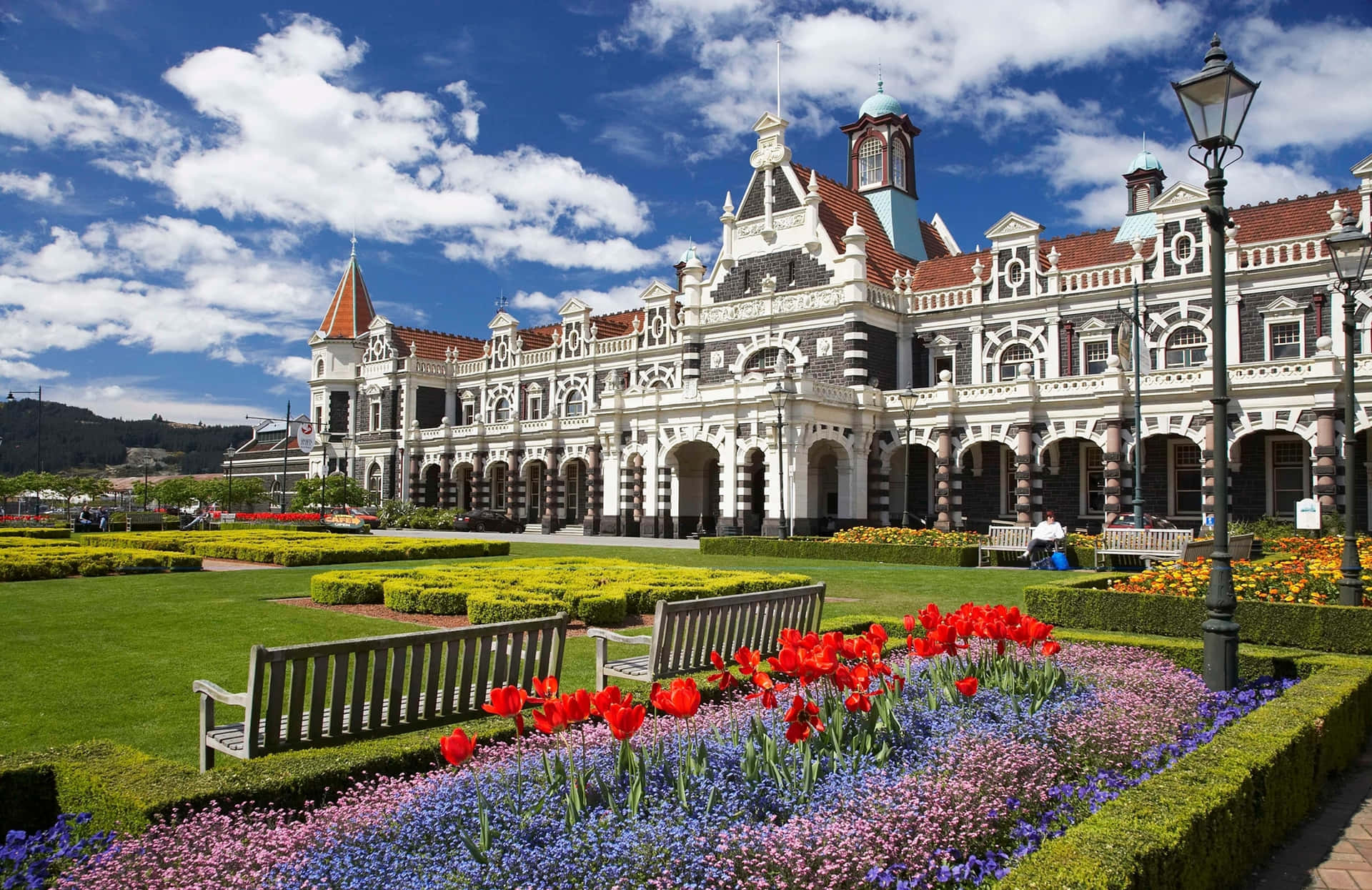 Dunedin Railway Station New Zealand Wallpaper